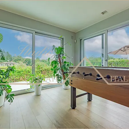 Splendida Con Piscina Riscaldata Vicino Villa